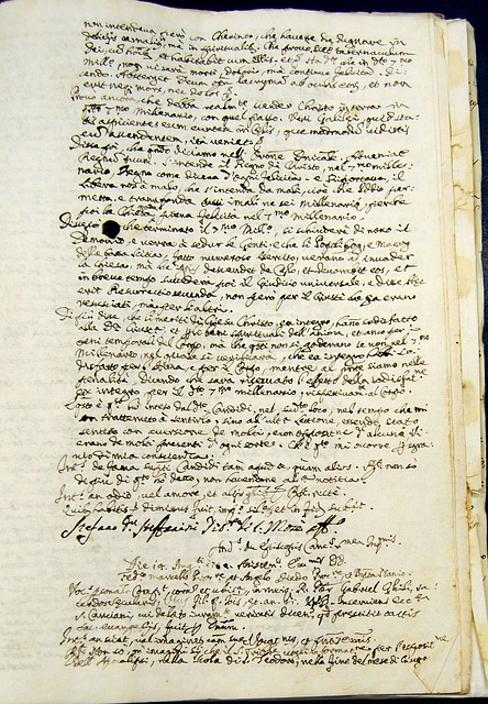 manuscript-547038_640